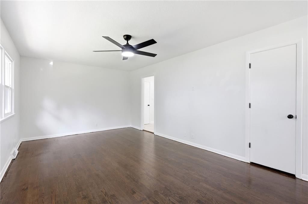 4711 Yecker Avenue — photo 5