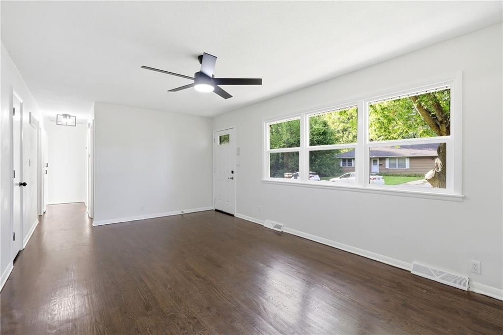 4711 Yecker Avenue — photo 8
