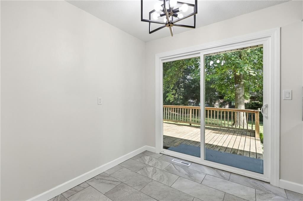 4711 Yecker Avenue — photo 10