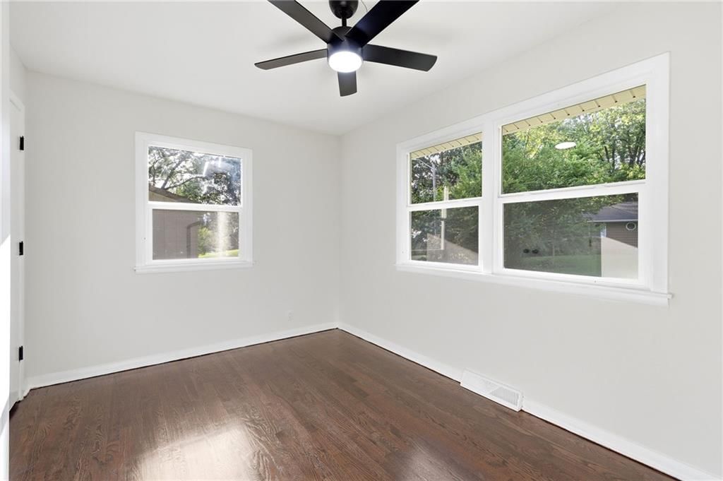4711 Yecker Avenue — photo 17