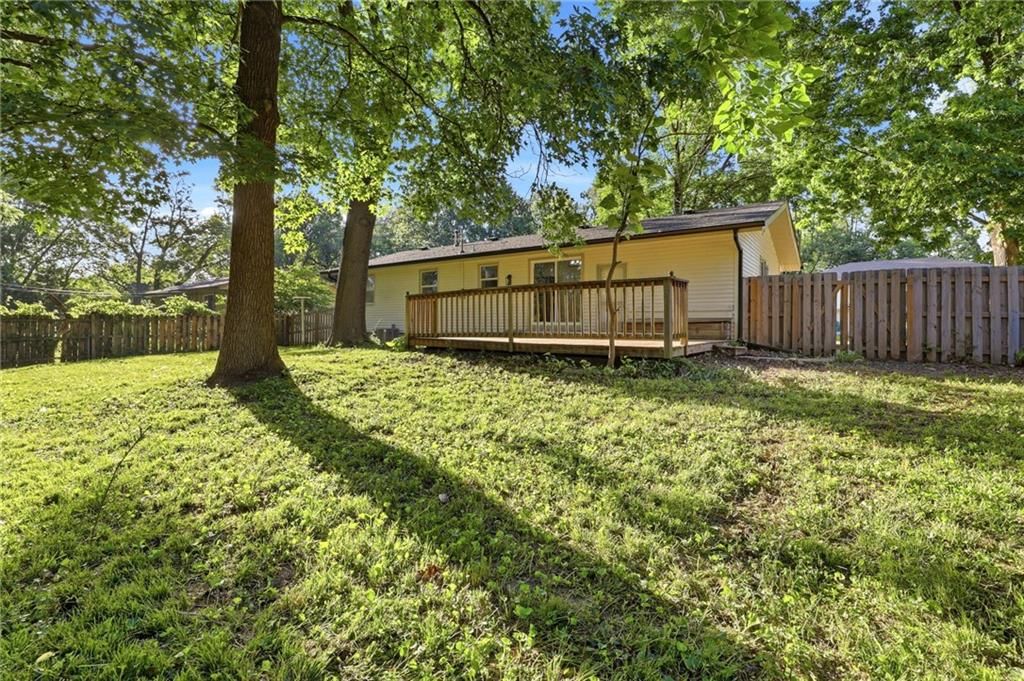 4711 Yecker Avenue — photo 33