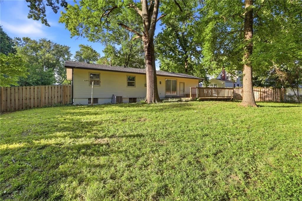 4711 Yecker Avenue — photo 35
