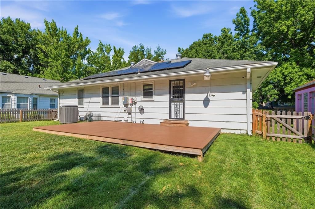 8804 Custer Trail — photo 32