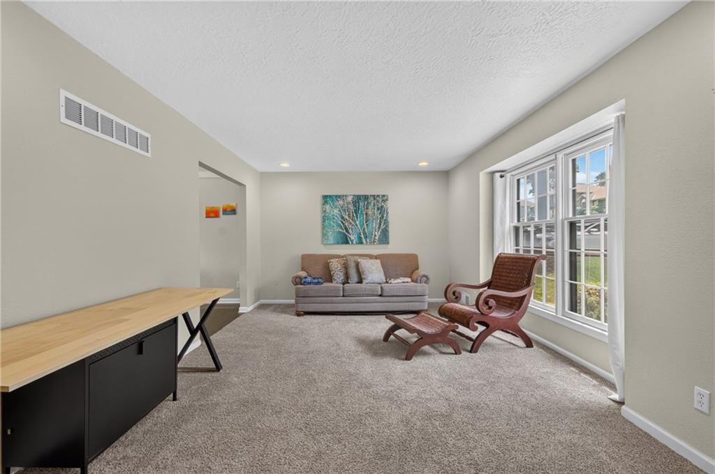 7823 Woodson Road — photo 4