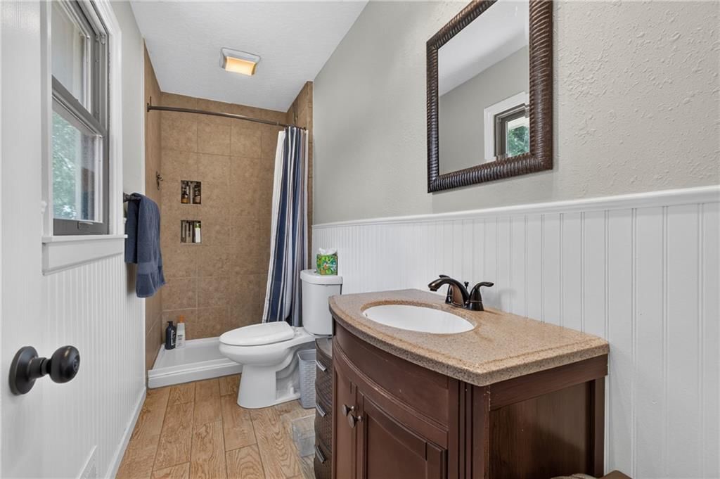 7823 Woodson Road — photo 18