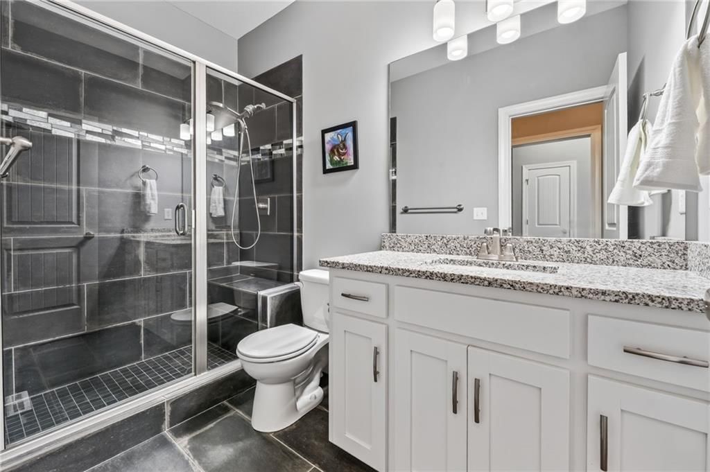 6229 N Green Hills Lane — photo 9