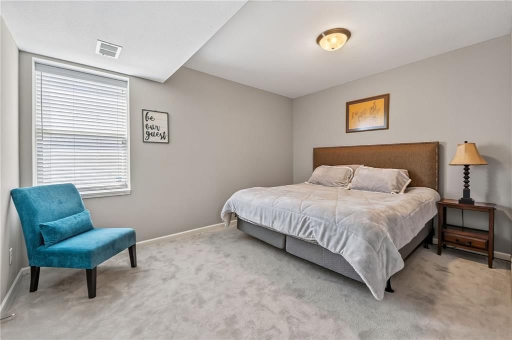 6229 N Green Hills Lane — photo 35