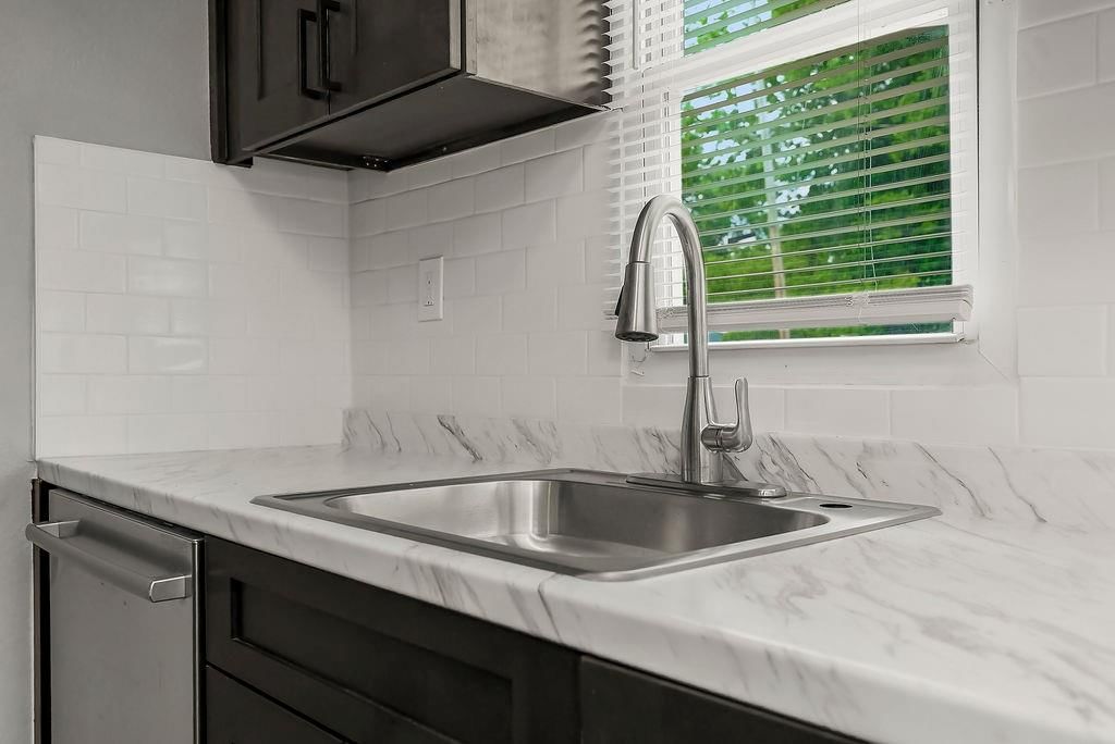 1118 S 36th Street — photo 10