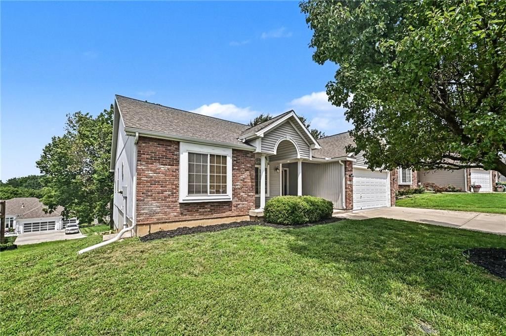 4006 N 108th Court — photo 3