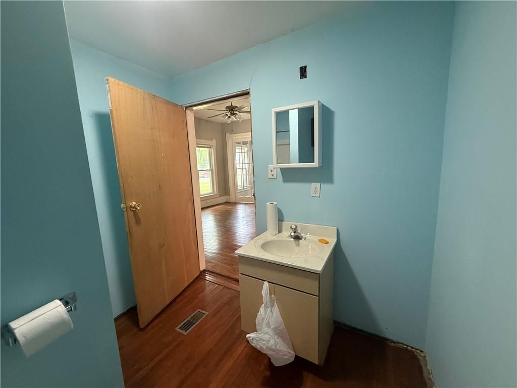 1115 Virginia Street — photo 7