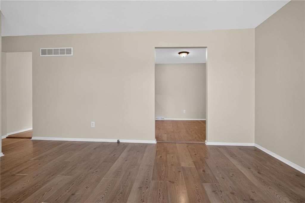 1226 W 3rd Street — photo 8