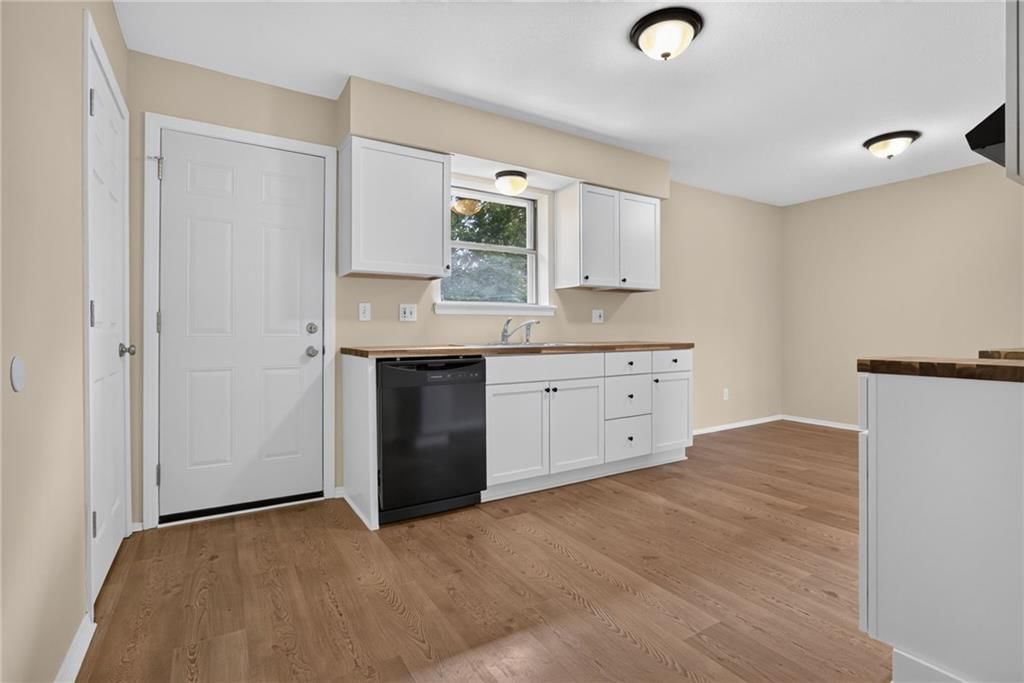 1226 W 3rd Street — photo 13