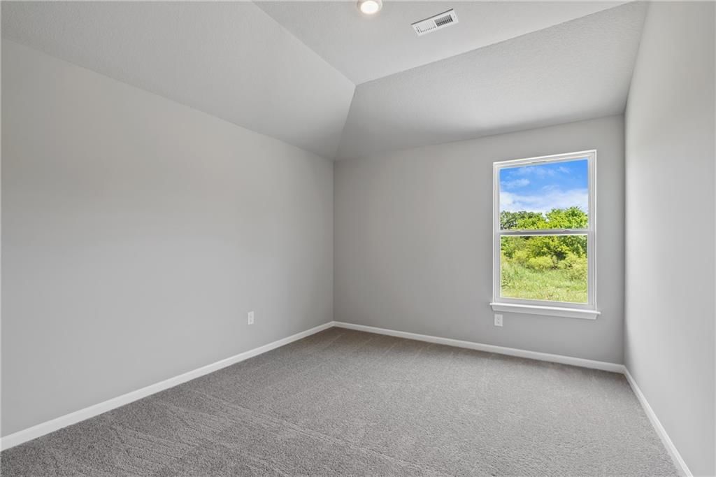19515 Lincoln Street — photo 18