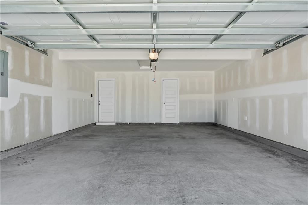 19515 Lincoln Street — photo 24