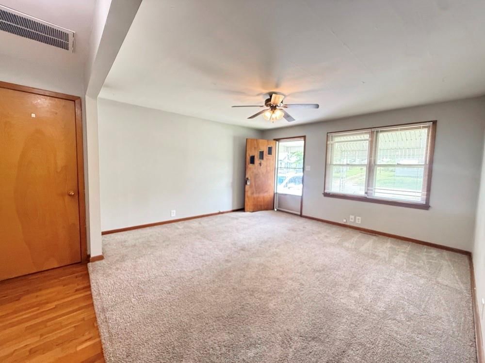 406 N Jackson Street — photo 7