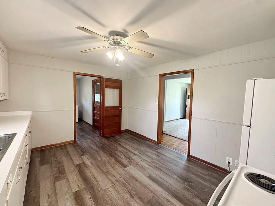 406 N Jackson Street — photo 10