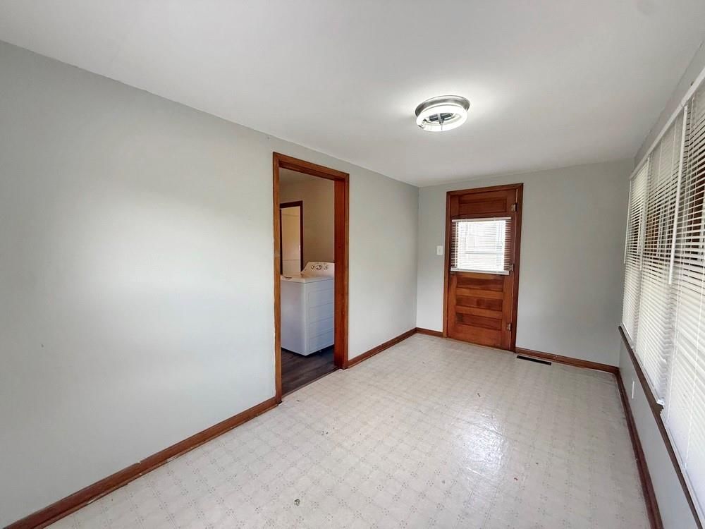 406 N Jackson Street — photo 26