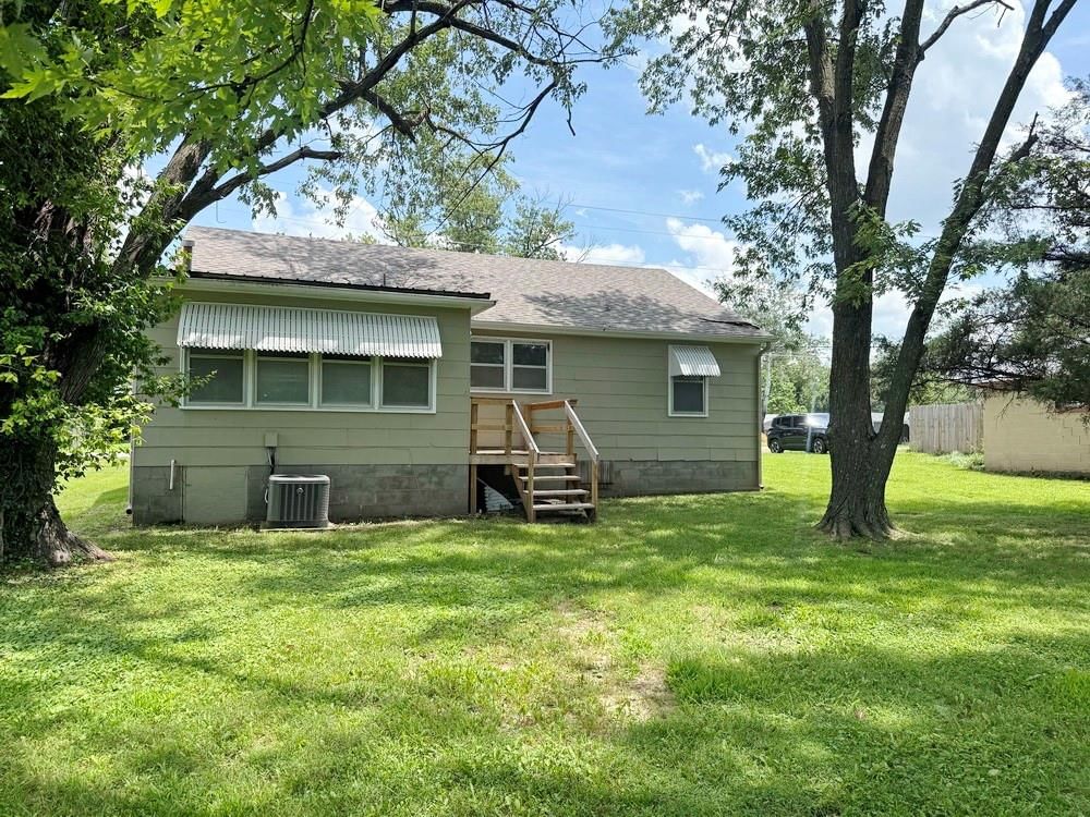 406 N Jackson Street — photo 30