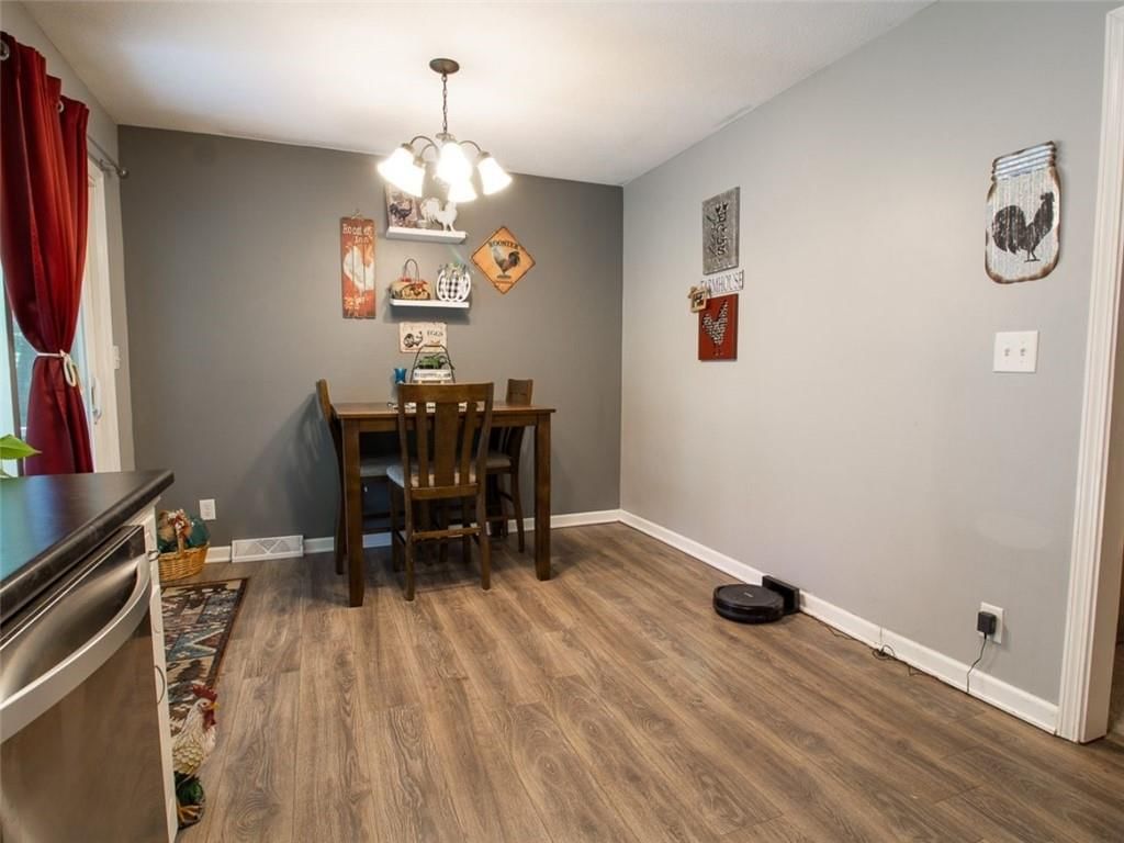 901 E Willow Street — photo 9