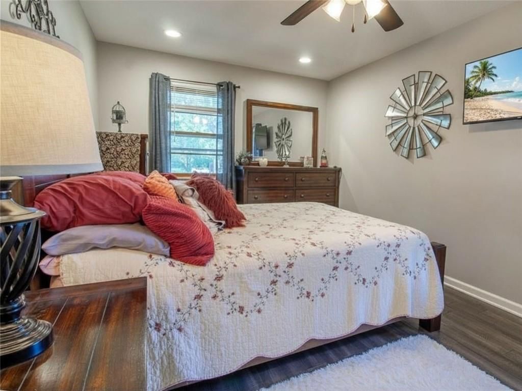 901 E Willow Street — photo 11