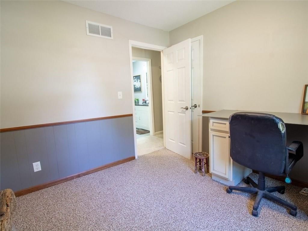 901 E Willow Street — photo 15