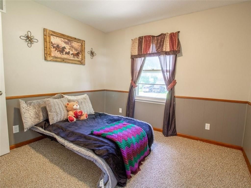 901 E Willow Street — photo 18