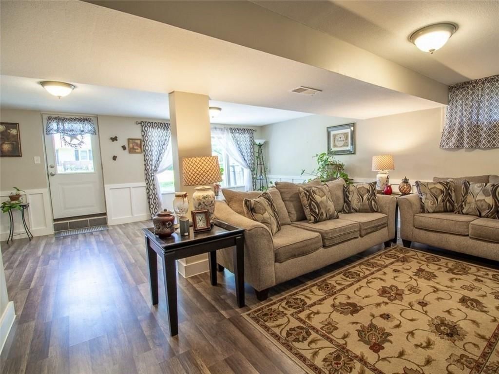 901 E Willow Street — photo 27