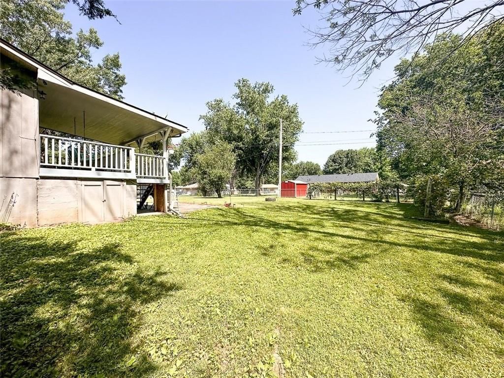 901 E Willow Street — photo 45