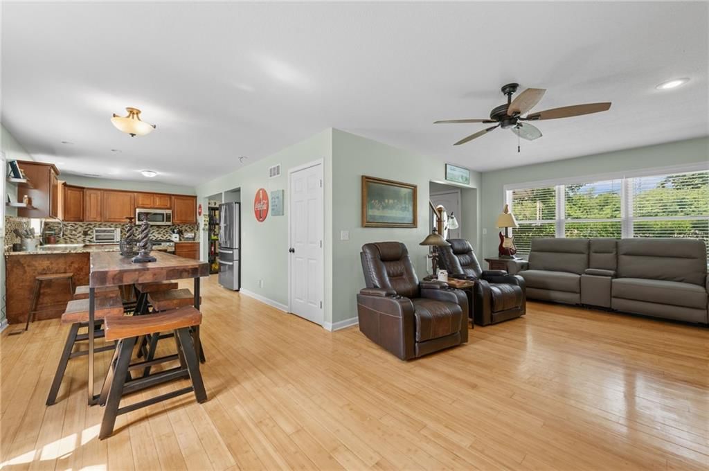 11851 Leavenworth Road — photo 12