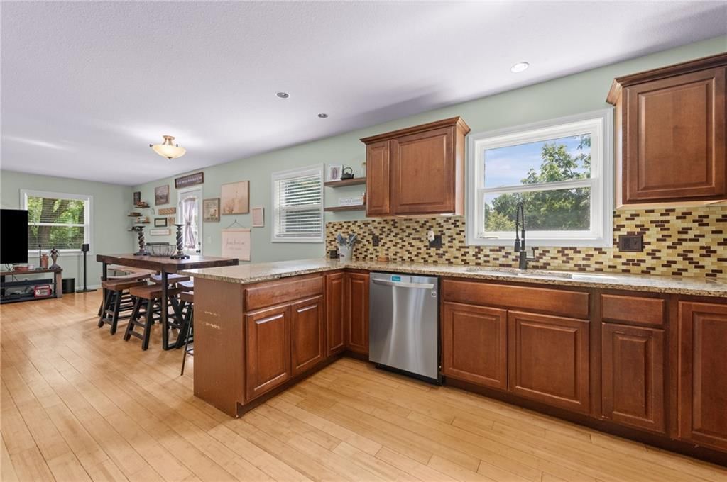 11851 Leavenworth Road — photo 15