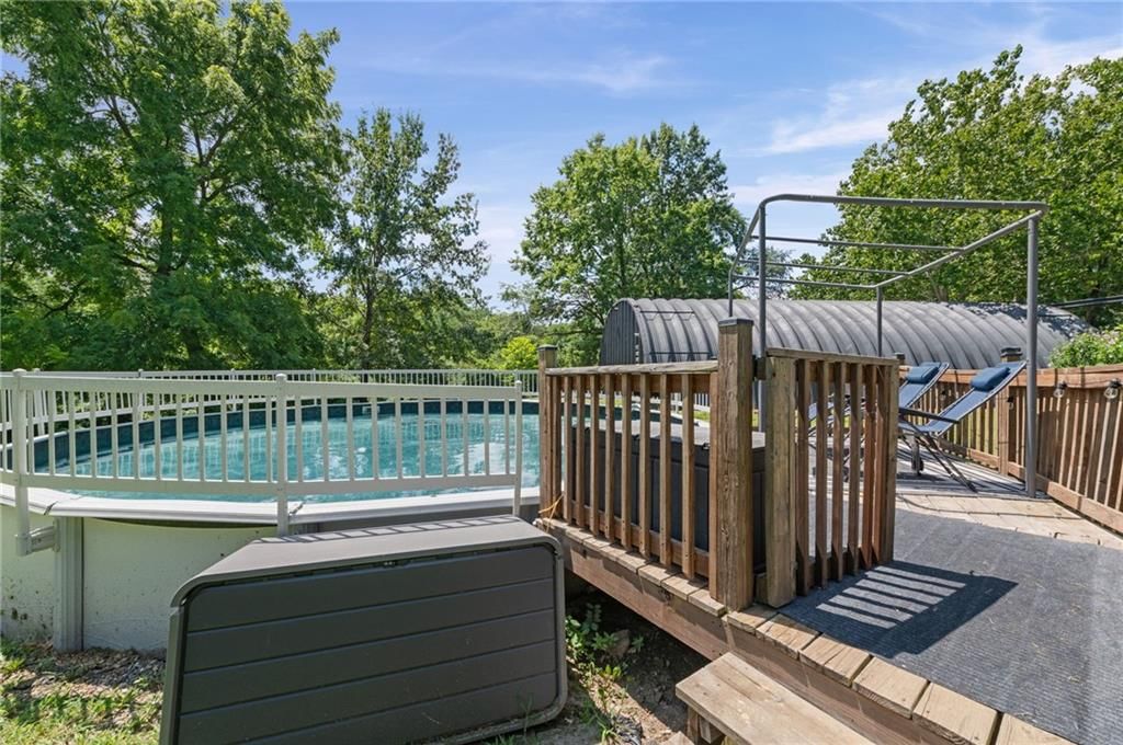 11851 Leavenworth Road — photo 33