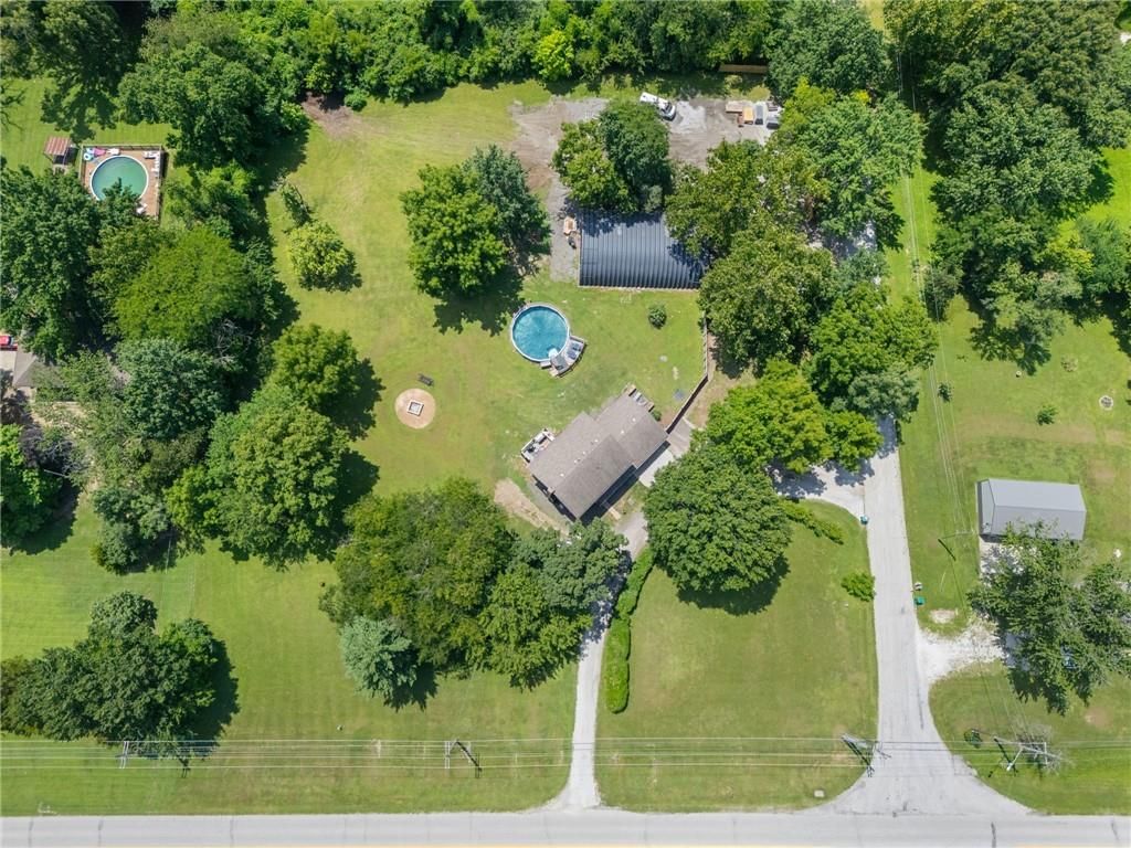 11851 Leavenworth Road — photo 43