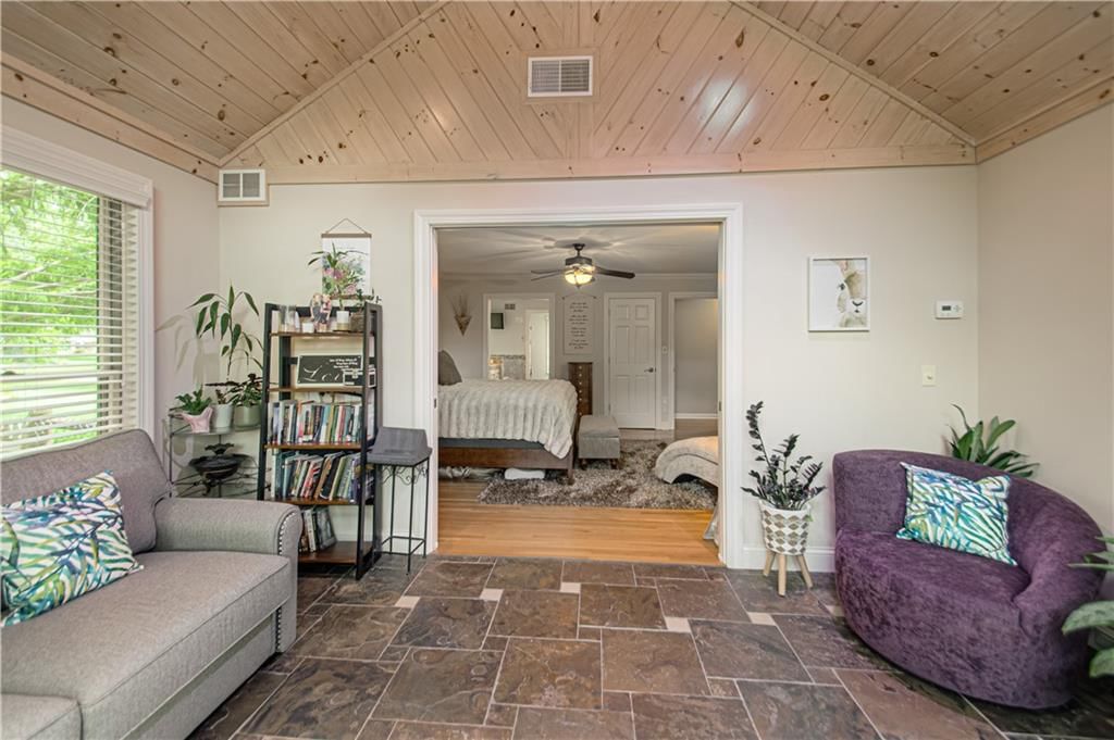 16316 Glenwood Street — photo 25