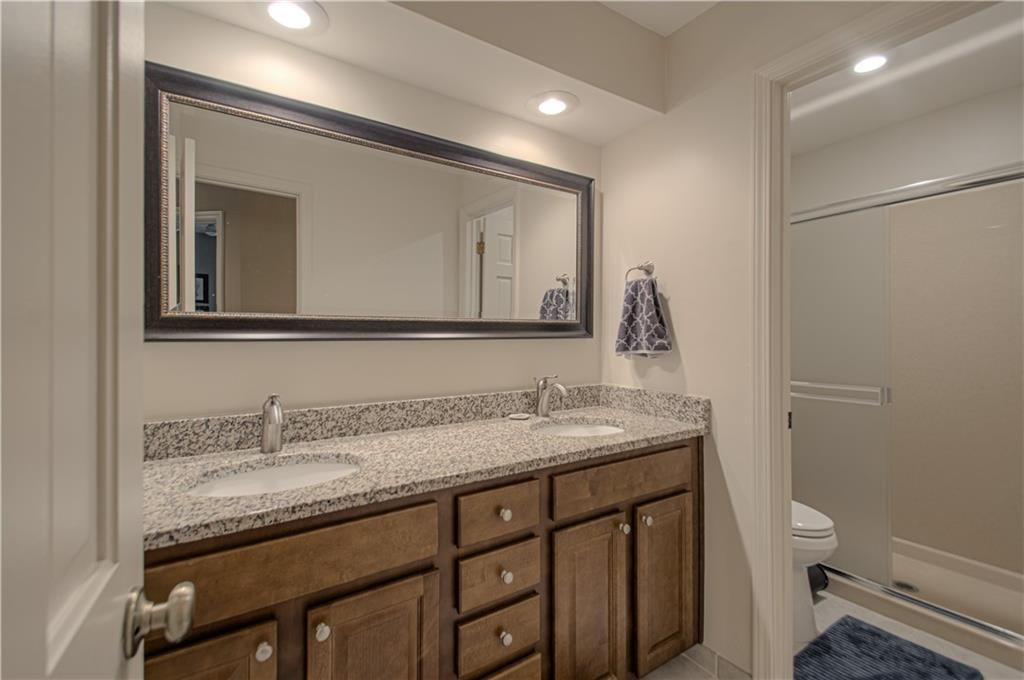16316 Glenwood Street — photo 35
