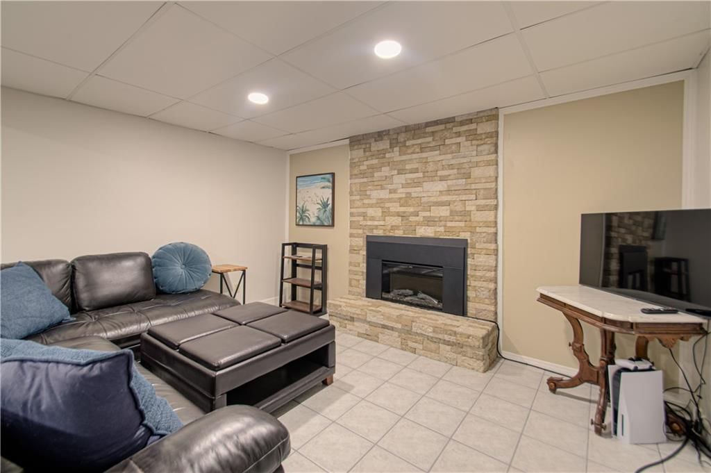 16316 Glenwood Street — photo 40