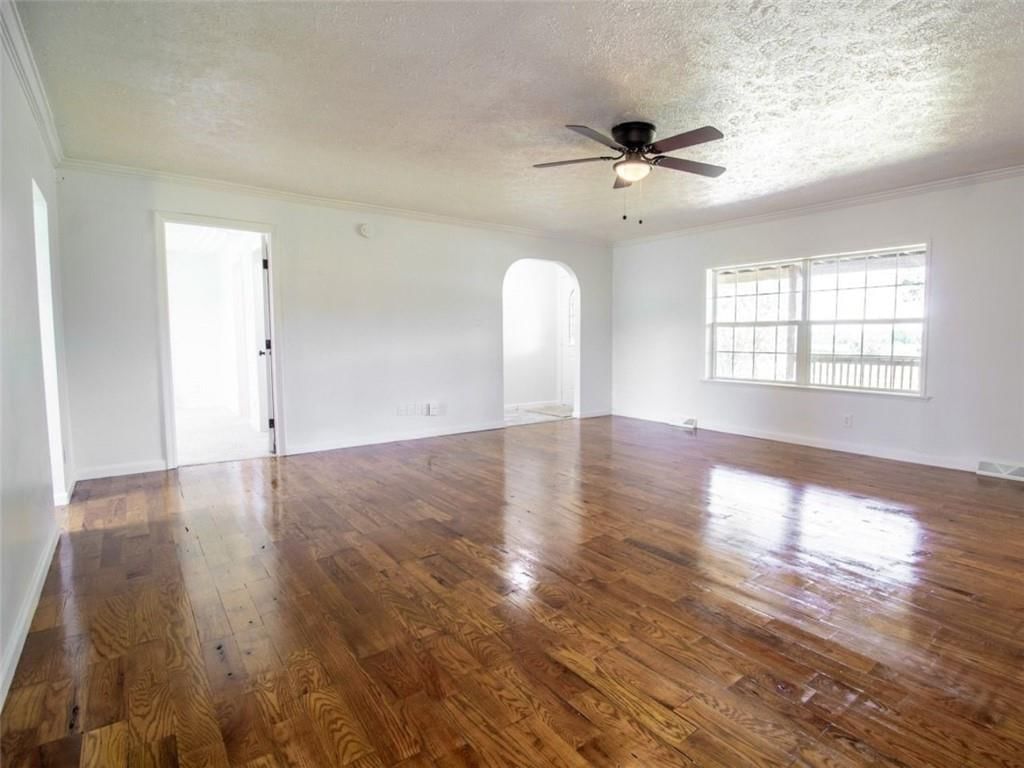 120 NW W Highway — photo 15