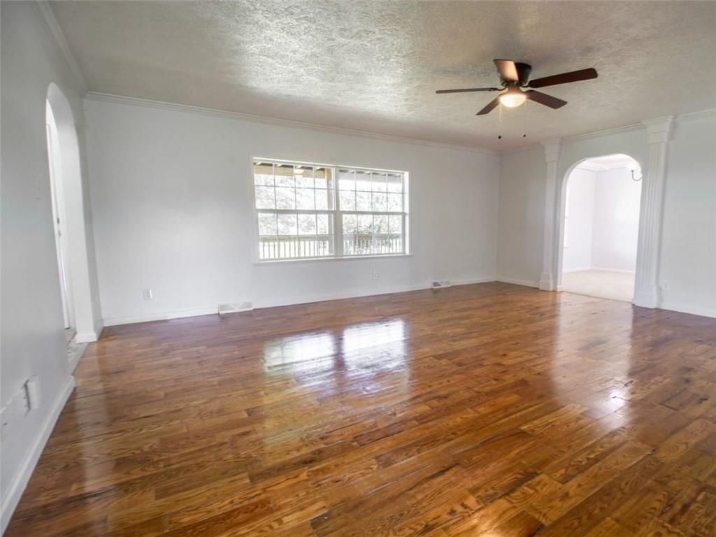120 NW W Highway — photo 17