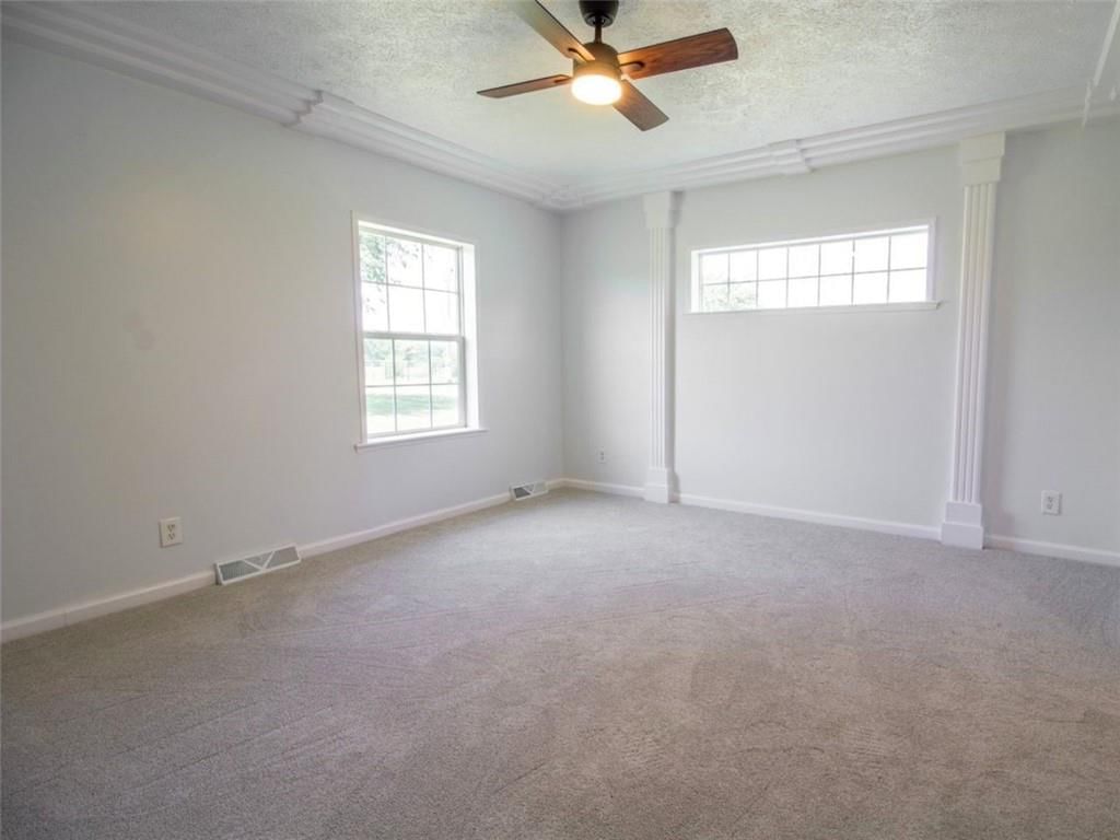 120 NW W Highway — photo 21