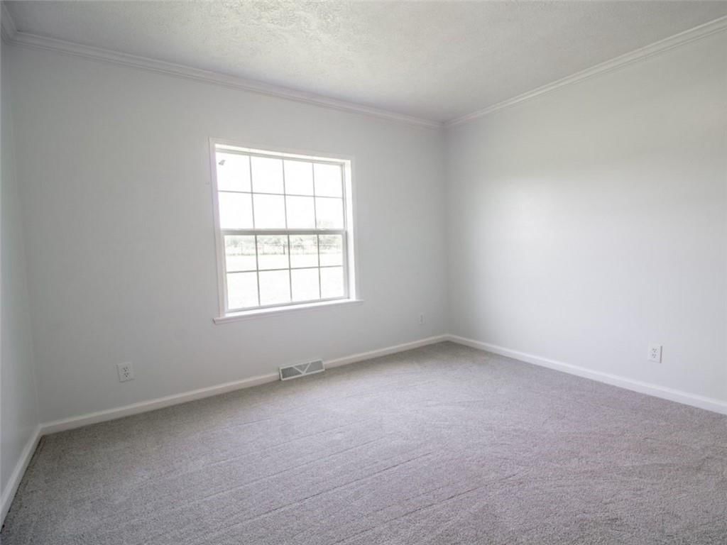 120 NW W Highway — photo 31