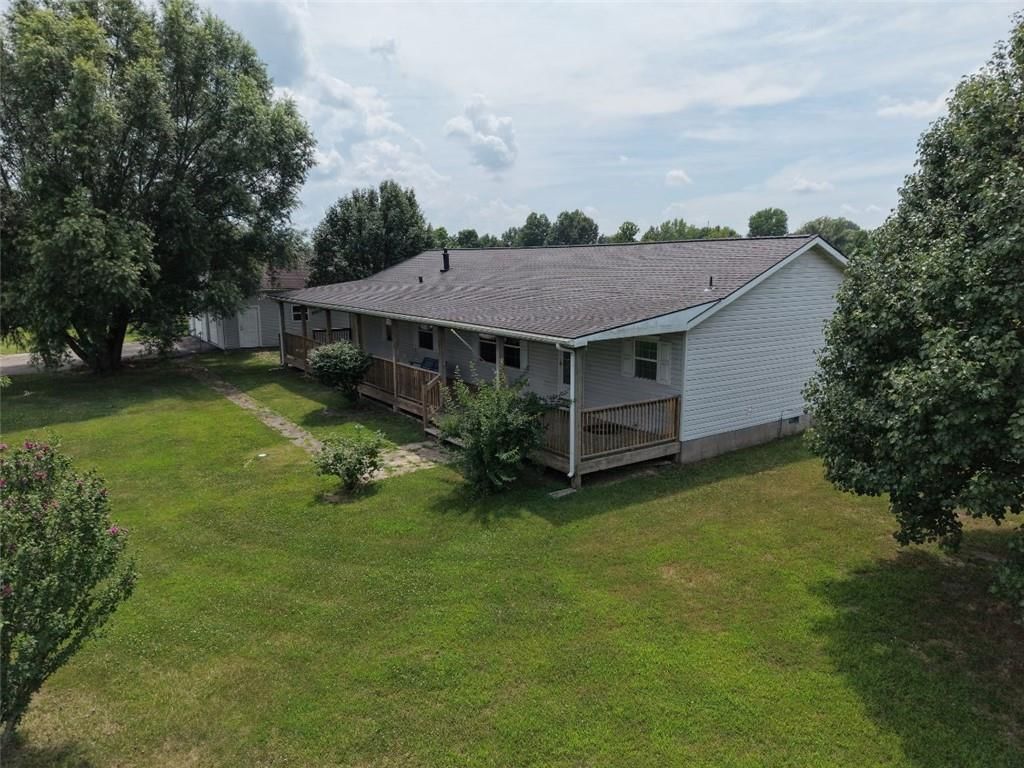 120 NW W Highway — photo 65