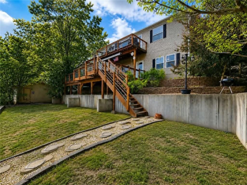 594 Redbud Ln — photo 35
