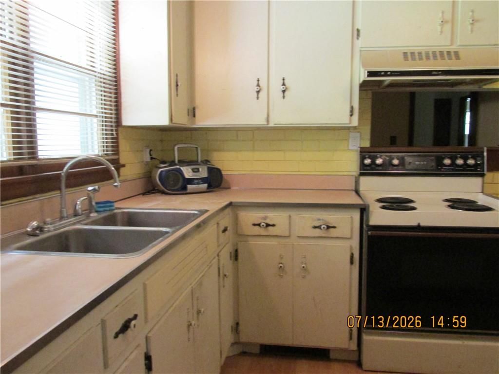8009 Hunter Street — photo 22