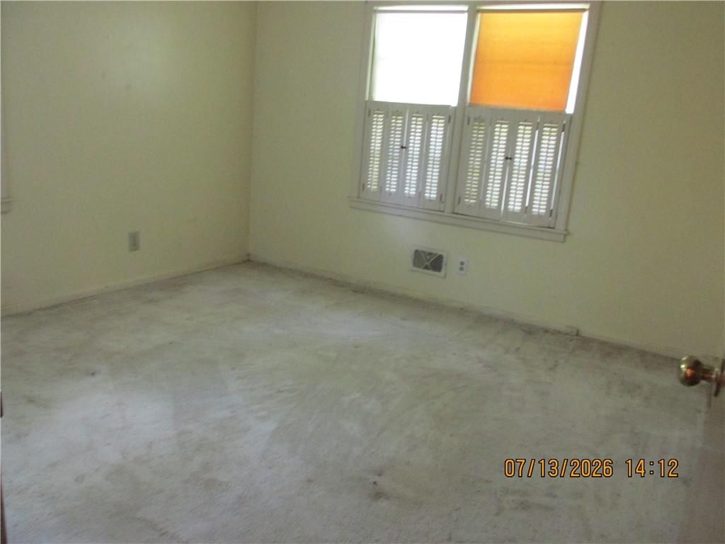 8009 Hunter Street — photo 32