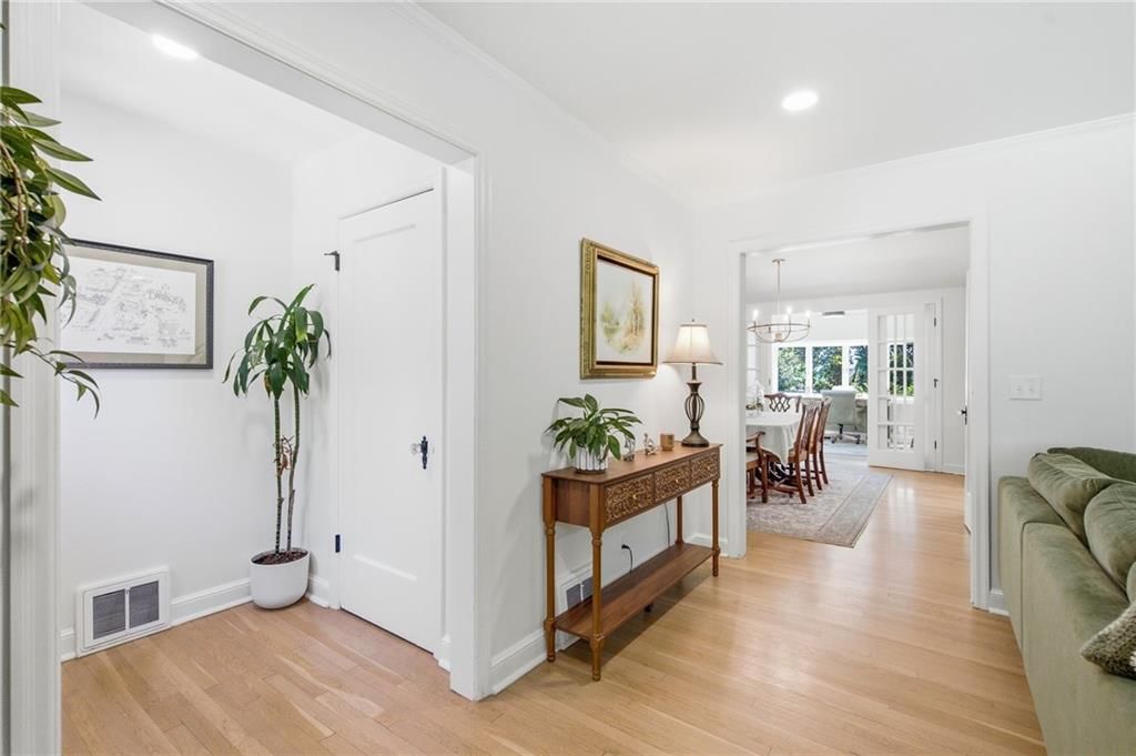 5914 Catalina Street — photo 6