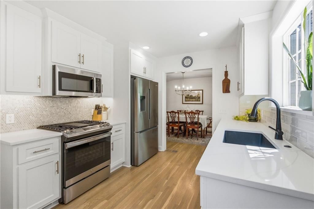 5914 Catalina Street — photo 10