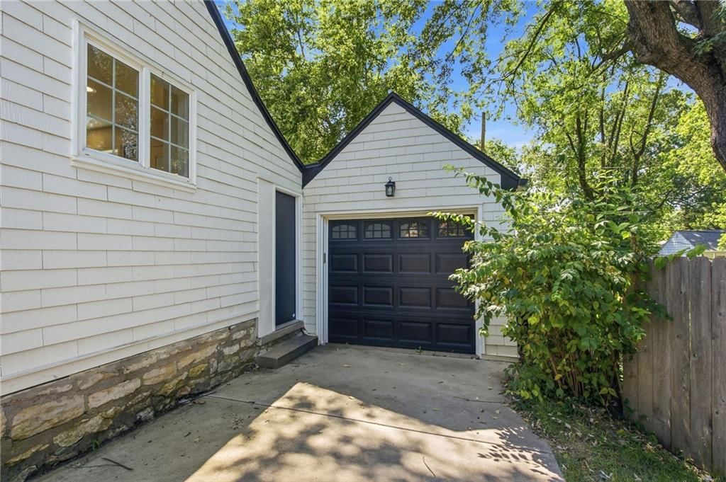 5914 Catalina Street — photo 30