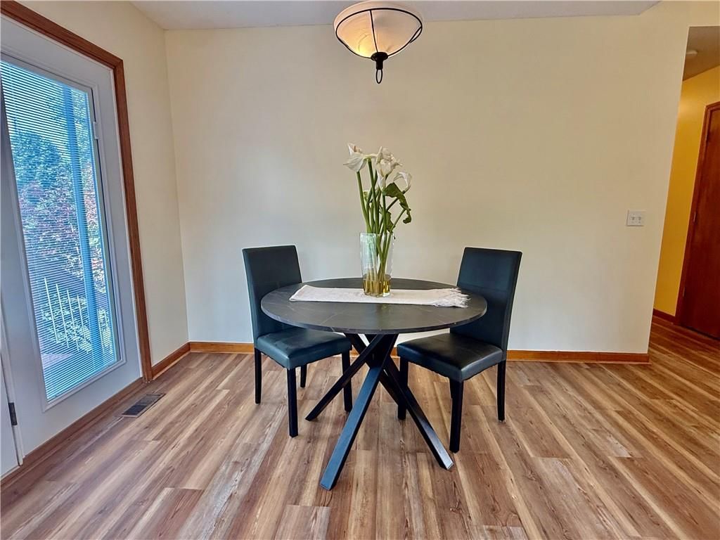 33124 W 87th Terrace — photo 15