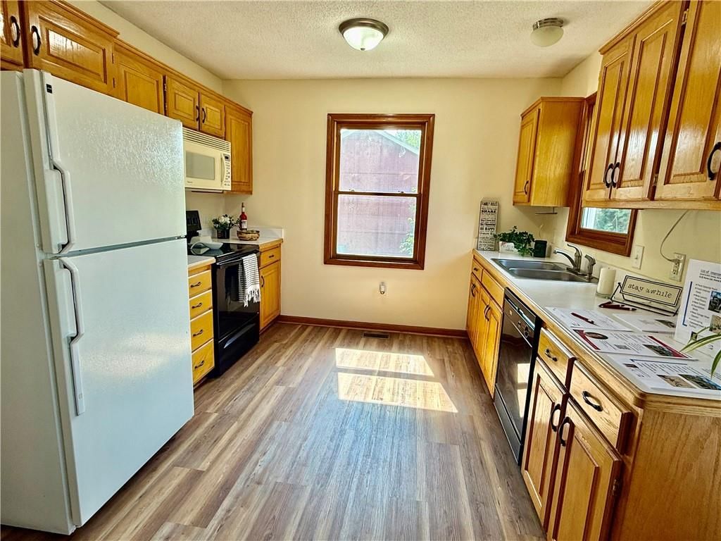 33124 W 87th Terrace — photo 17