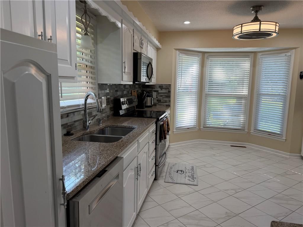 8026 Blue Ridge Boulevard — photo 9