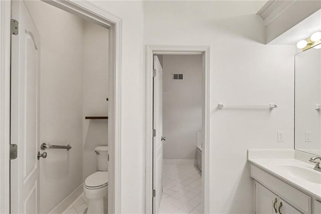 9428 W 123rd Street — photo 16